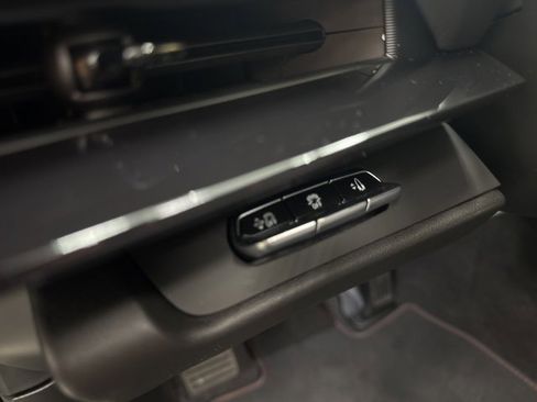 New 2026 Chevrolet Corvette E-Ray w/ Stealth Interior Trim Package image 19