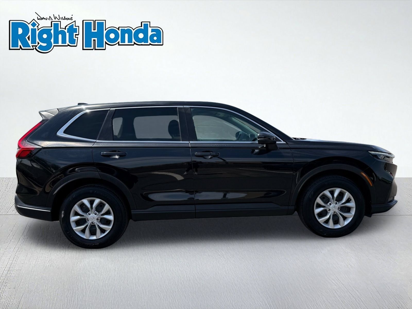 Used 2025 Honda CR-V LX image 8