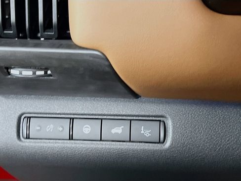 New 2026 Nissan Pathfinder Platinum AWD/4WD image 8