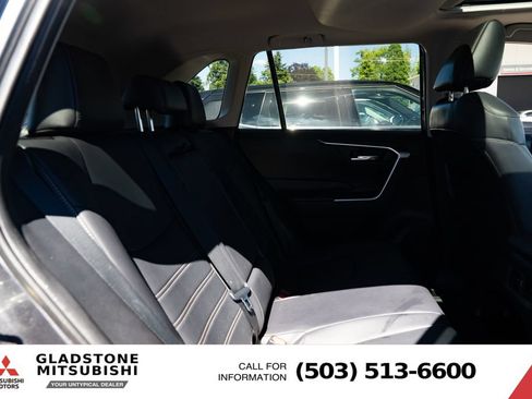 Used 2019 Toyota RAV4 XLE Premium w/ Cold Weather Package AWD/4WD image 23