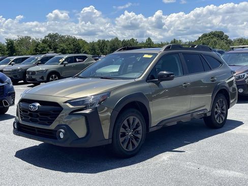 Certified 2025 Subaru Outback Onyx Edition AWD/4WD image 23