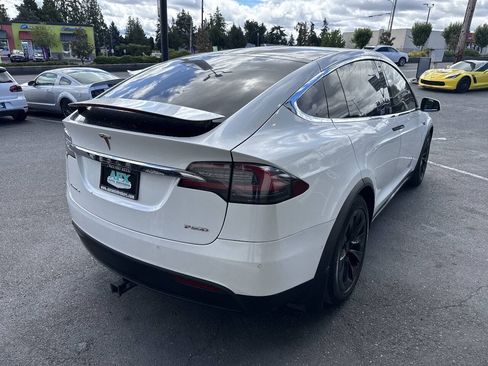 Used 2016 Tesla Model X Performance AWD/4WD image 9