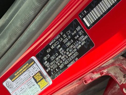 Used 2025 Kia K4 LXS image 31