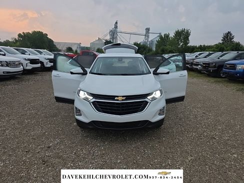 Used 2020 Chevrolet Equinox LT FWD image 35