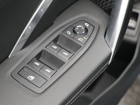 Used 2024 BMW X1 xDrive28i w/ M Sport Package image 27