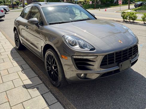 Used 2018 Porsche Macan S AWD/4WD image 3