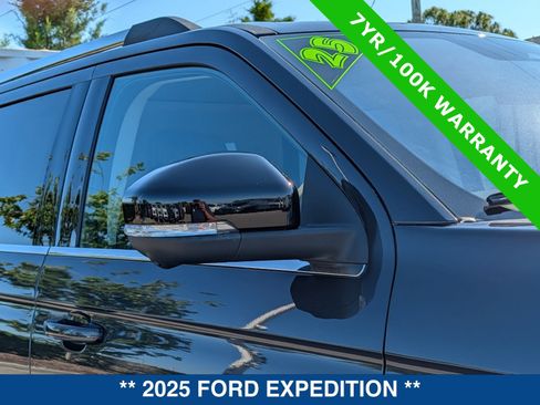 Certified 2025 Ford Expedition Platinum w/ Driver's Package AWD/4WD image 10