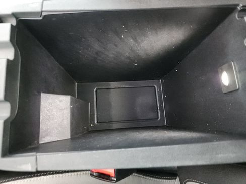 Used 2021 Chevrolet Equinox LS FWD image 34
