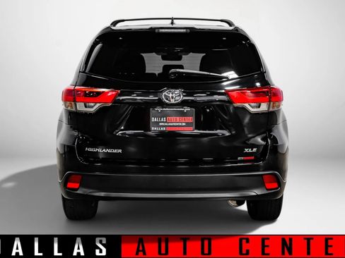 Used 2018 Toyota Highlander XLE FWD image 5