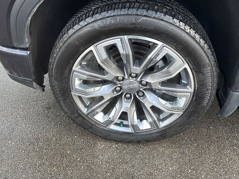 Used 2023 GMC Sierra 1500 Denali w/ Denali Reserve Package image 10