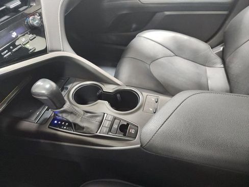 Used 2021 Toyota Camry XSE image 33