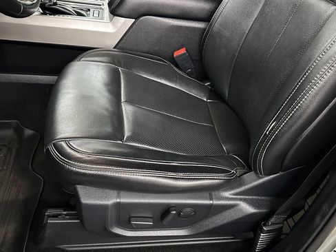 Used 2020 Ford F150 Lariat w/ Equipment Group 502A Luxury AWD/4WD image 13