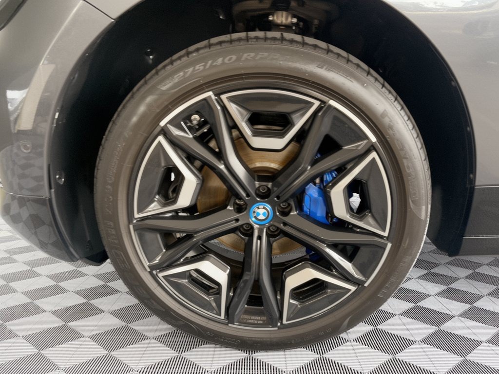 Certified 2024 BMW iX xDrive50 w/ Sport Package AWD/4WD image 10