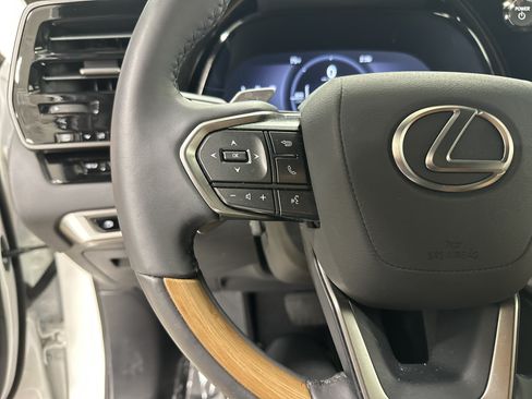 Used 2025 Lexus RX 350h w/ Accessory Package (Z1) AWD/4WD image 19