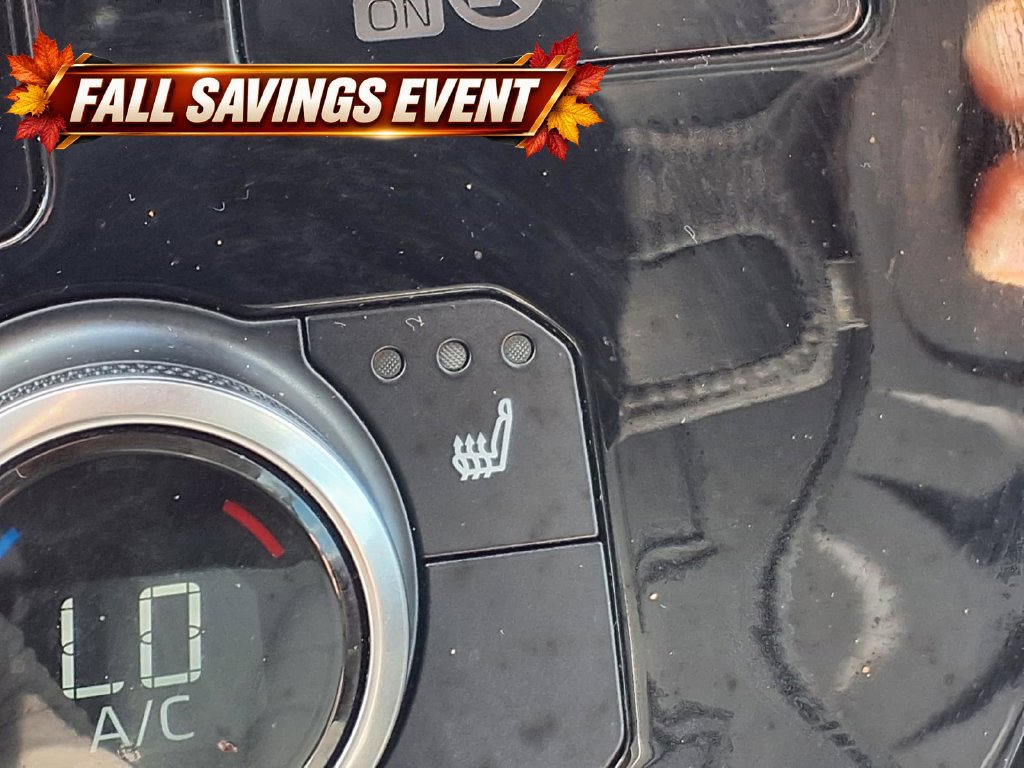 Used 2023 Toyota Highlander XLE AWD/4WD image 17