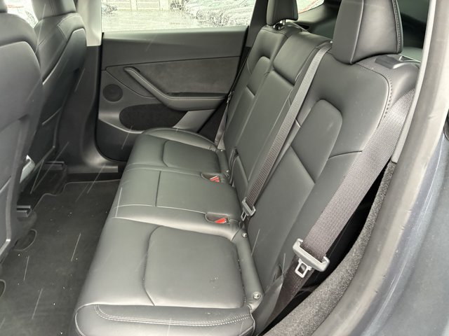 Used 2023 Tesla Model Y Long Range AWD/4WD image 13