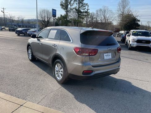 Used 2019 Kia Sorento LX image 51
