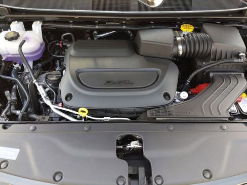 New 2026 Chrysler Pacifica Select image 34