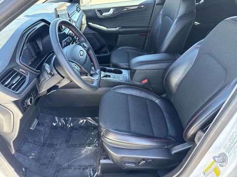 Used 2023 Ford Escape ST-Line image 17