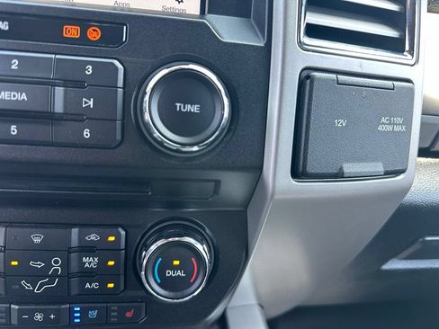 Used 2017 Ford F250 Lariat w/ Lariat Value Package AWD/4WD image 22