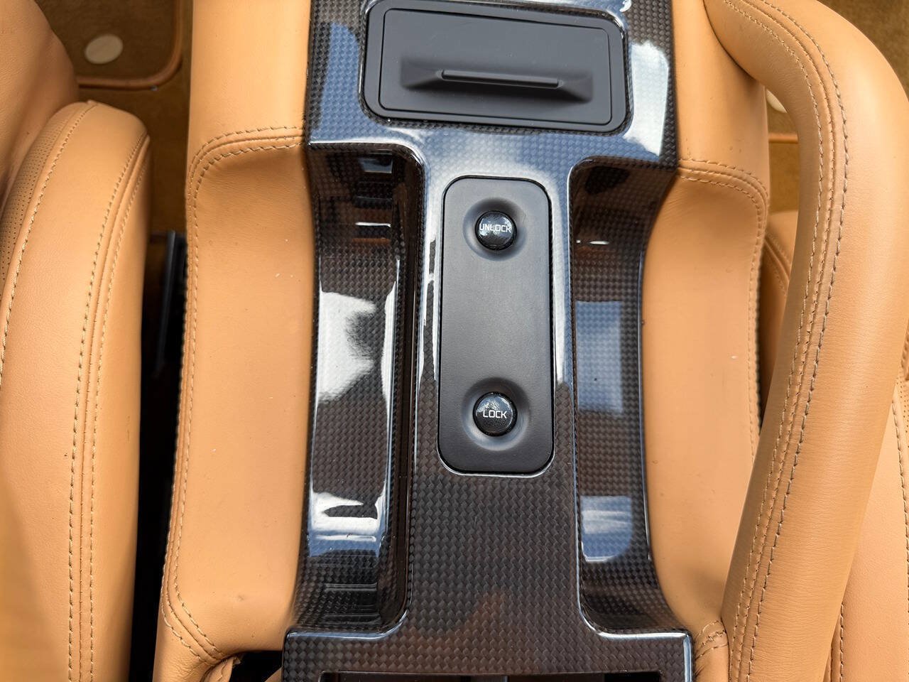 Used 2009 Ferrari 599 GTB Fiorano RWD image 24