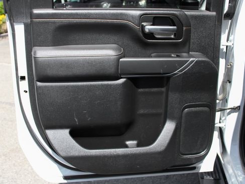 Used 2020 GMC Sierra 2500 AT4 image 36