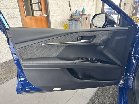 Used 2026 Toyota Camry XLE image 33