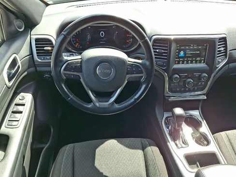 Certified 2021 Jeep Grand Cherokee Laredo image 48