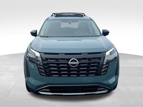 New 2026 Nissan Pathfinder Platinum w/ Cargo Package image 2