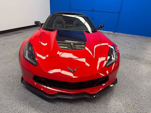 Used 2018 Chevrolet Corvette Z06 RWD image 2