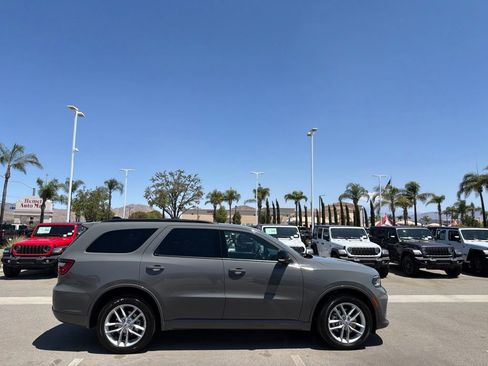 Used 2025 Dodge Durango GT AWD/4WD image 9