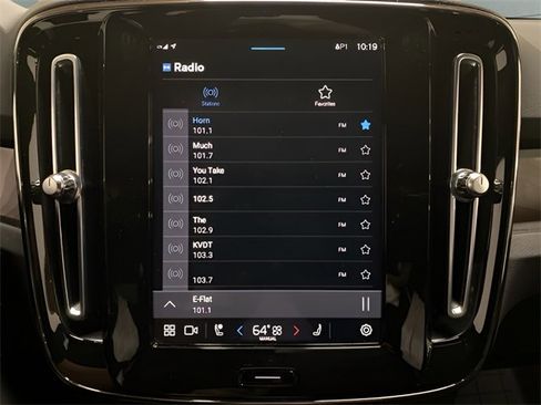 Used 2023 Volvo XC40 Recharge Ultimate w/ Protection Package Premier image 35