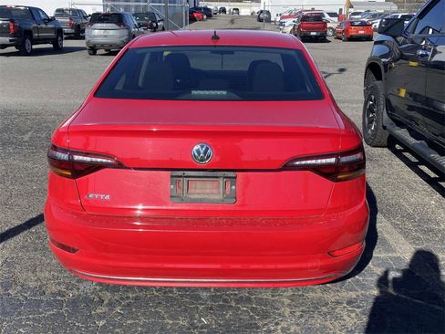 Used 2019 Volkswagen Jetta S w/ Driver Assistance Package image 8