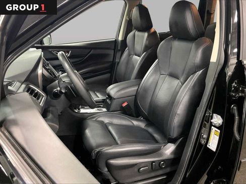 Used 2023 Subaru Ascent Limited w/ Technology Package AWD/4WD image 8