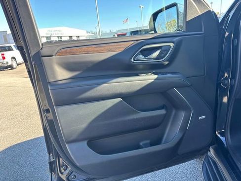 Certified 2024 Chevrolet Suburban Premier image 28