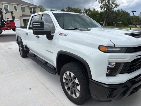 Used 2024 Chevrolet Silverado 2500 Custom w/ Custom Convenience Package AWD/4WD image 9