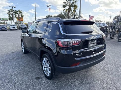 Used 2023 Jeep Compass Latitude image 6