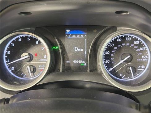 Used 2022 Toyota Camry LE w/ Convenience Package FWD image 27