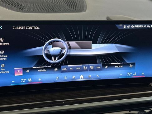 Used 2026 BMW X5 sDrive40i image 24