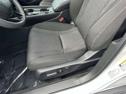 Certified 2025 Honda Accord SE image 14