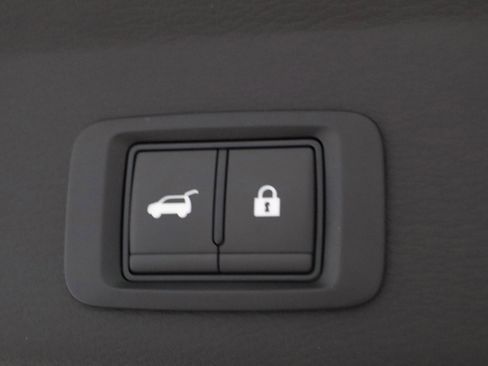 New 2026 Mitsubishi Outlander SE image 13