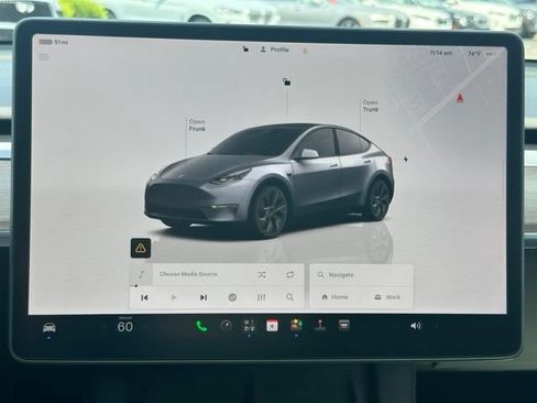 Used 2024 Tesla Model Y Long Range RWD image 15