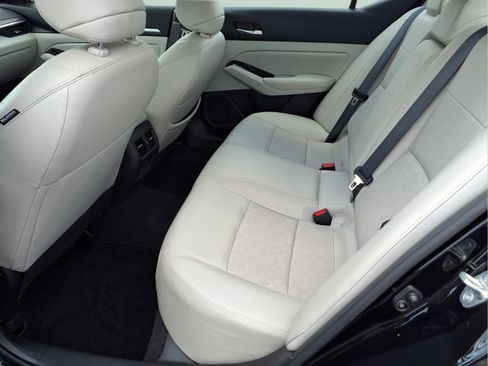 Certified 2024 Nissan Altima 2.5 SL AWD/4WD image 13