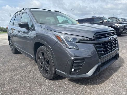 Used 2024 Subaru Ascent Onyx Edition w/ Popular Package Onyx AWD/4WD image 3