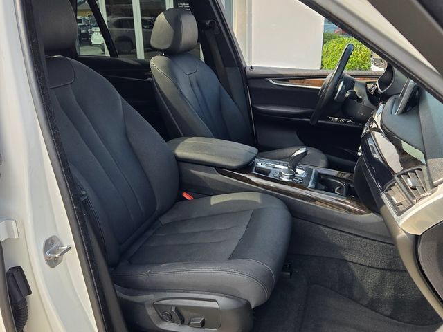 Used 2018 BMW X5 xDrive35i w/ M Sport Package AWD/4WD image 17