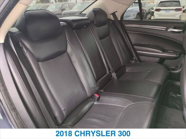 Used 2018 Chrysler 300 Limited w/ Safetytec Plus Group RWD image 24