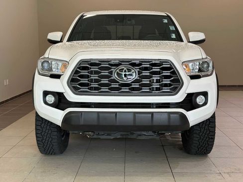 Certified 2023 Toyota Tacoma TRD Off-Road w/ Technology Package AWD/4WD image 6