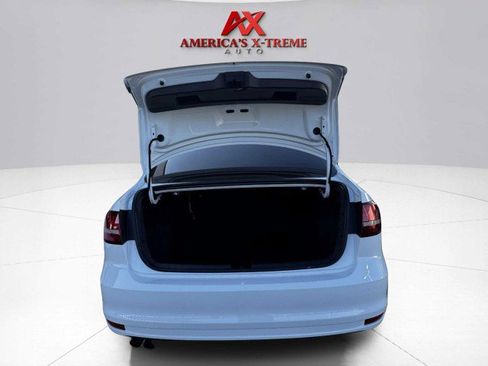 Used 2016 Volkswagen Jetta Sport image 51