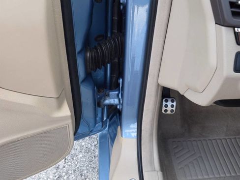 Used 2011 Mercedes-Benz E 350 Cabriolet image 31