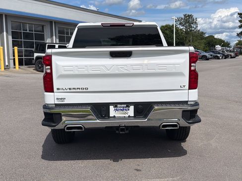 Used 2025 Chevrolet Silverado 1500 LT AWD/4WD image 11
